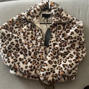 No one cares X VS PINK leopard cropped fuzzy coat